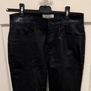 FRAME Le High Skinny Black Snake Skin print size 25
